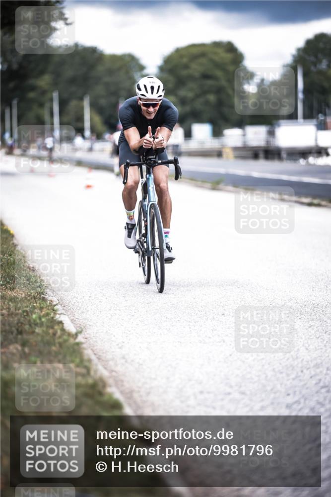 16.08.2026 - KN Förde Triathlon 2026 H.Heesch http://msf.ph/oto/9981796 16.08.2026 12:50:42 Radfahren 530, 590, 710 meine-sportfotos.de