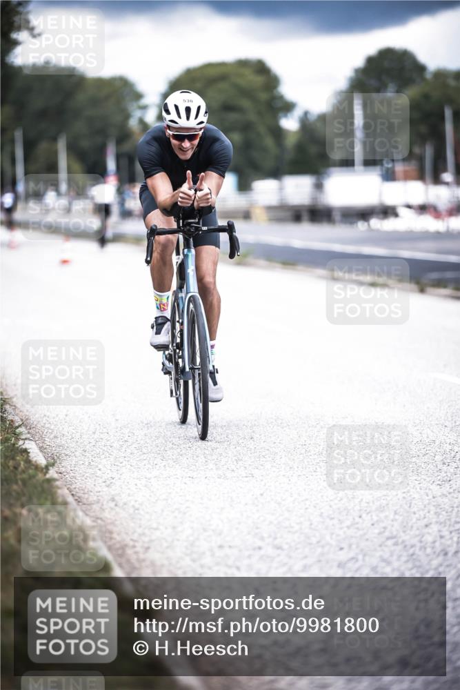 16.08.2026 - KN Förde Triathlon 2026 H.Heesch http://msf.ph/oto/9981800 16.08.2026 12:50:42 Radfahren 530, 590, 710 meine-sportfotos.de