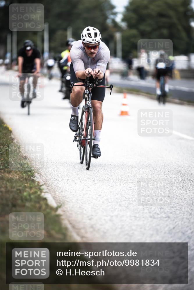 16.08.2026 - KN Förde Triathlon 2026 H.Heesch http://msf.ph/oto/9981834 16.08.2026 12:51:06 Radfahren 522, 524, 544, 547, 556, 588 meine-sportfotos.de