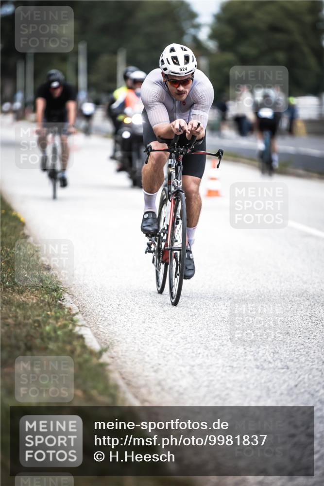 16.08.2026 - KN Förde Triathlon 2026 H.Heesch http://msf.ph/oto/9981837 16.08.2026 12:51:06 Radfahren 522, 524, 544, 547, 556, 588 meine-sportfotos.de