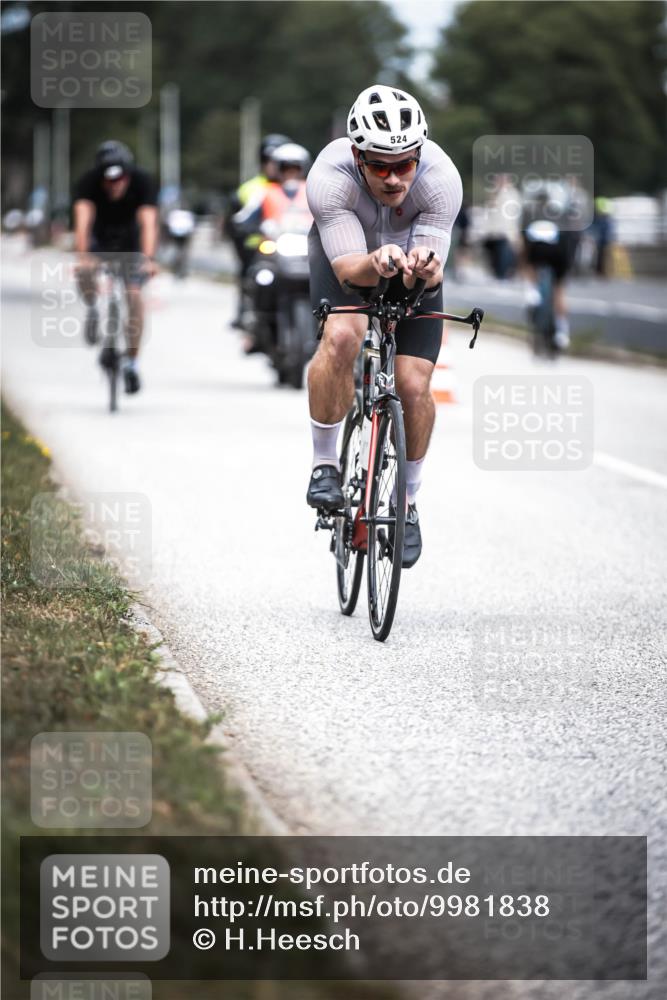 16.08.2026 - KN Förde Triathlon 2026 H.Heesch http://msf.ph/oto/9981838 16.08.2026 12:51:06 Radfahren 522, 524, 544, 547, 556, 588 meine-sportfotos.de