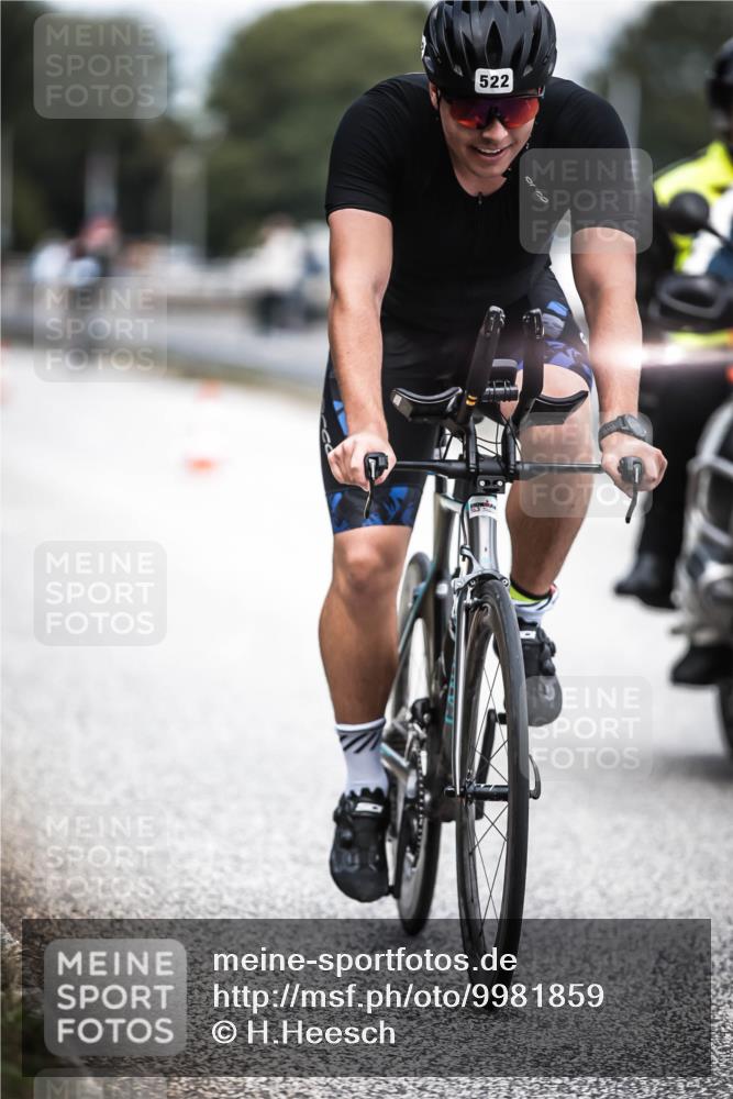 16.08.2026 - KN Förde Triathlon 2026 H.Heesch http://msf.ph/oto/9981859 16.08.2026 12:51:09 Radfahren 522, 524, 544, 547 meine-sportfotos.de