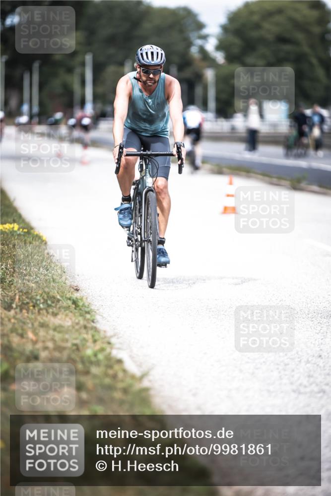 16.08.2026 - KN Förde Triathlon 2026 H.Heesch http://msf.ph/oto/9981861 16.08.2026 12:51:20 Radfahren 506 meine-sportfotos.de