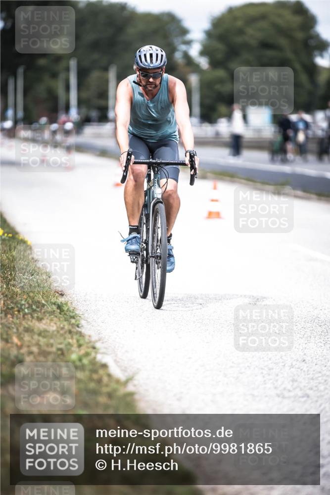 16.08.2026 - KN Förde Triathlon 2026 H.Heesch http://msf.ph/oto/9981865 16.08.2026 12:51:21 Radfahren 506 meine-sportfotos.de