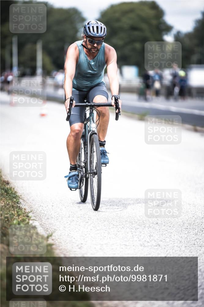 16.08.2026 - KN Förde Triathlon 2026 H.Heesch http://msf.ph/oto/9981871 16.08.2026 12:51:21 Radfahren 506 meine-sportfotos.de