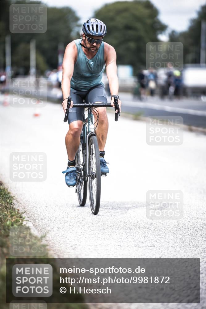 16.08.2026 - KN Förde Triathlon 2026 H.Heesch http://msf.ph/oto/9981872 16.08.2026 12:51:21 Radfahren 506 meine-sportfotos.de