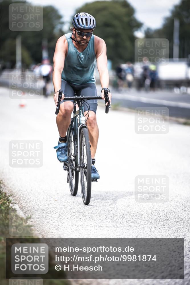 16.08.2026 - KN Förde Triathlon 2026 H.Heesch http://msf.ph/oto/9981874 16.08.2026 12:51:21 Radfahren 506 meine-sportfotos.de