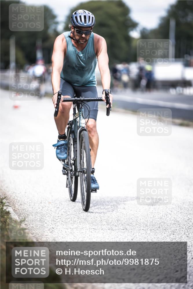 16.08.2026 - KN Förde Triathlon 2026 H.Heesch http://msf.ph/oto/9981875 16.08.2026 12:51:21 Radfahren 506 meine-sportfotos.de