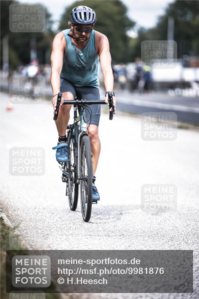 16.08.2026 - KN Förde Triathlon 2026 H.Heesch http://msf.ph/oto/9981876 16.08.2026 12:51:21 Radfahren 506 meine-sportfotos.de