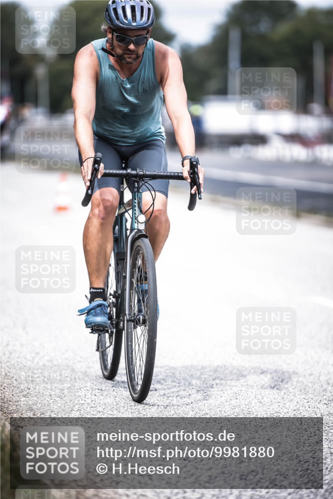 16.08.2026 - KN Förde Triathlon 2026 H.Heesch http://msf.ph/oto/9981880 16.08.2026 12:51:21 Radfahren 506 meine-sportfotos.de