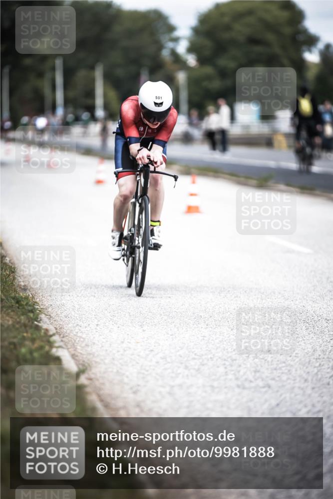 16.08.2026 - KN Förde Triathlon 2026 H.Heesch http://msf.ph/oto/9981888 16.08.2026 12:51:27 Radfahren 501 meine-sportfotos.de