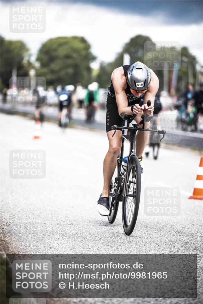 16.08.2026 - KN Förde Triathlon 2026 H.Heesch http://msf.ph/oto/9981965 16.08.2026 12:51:57 Radfahren 510, 552, 703 meine-sportfotos.de