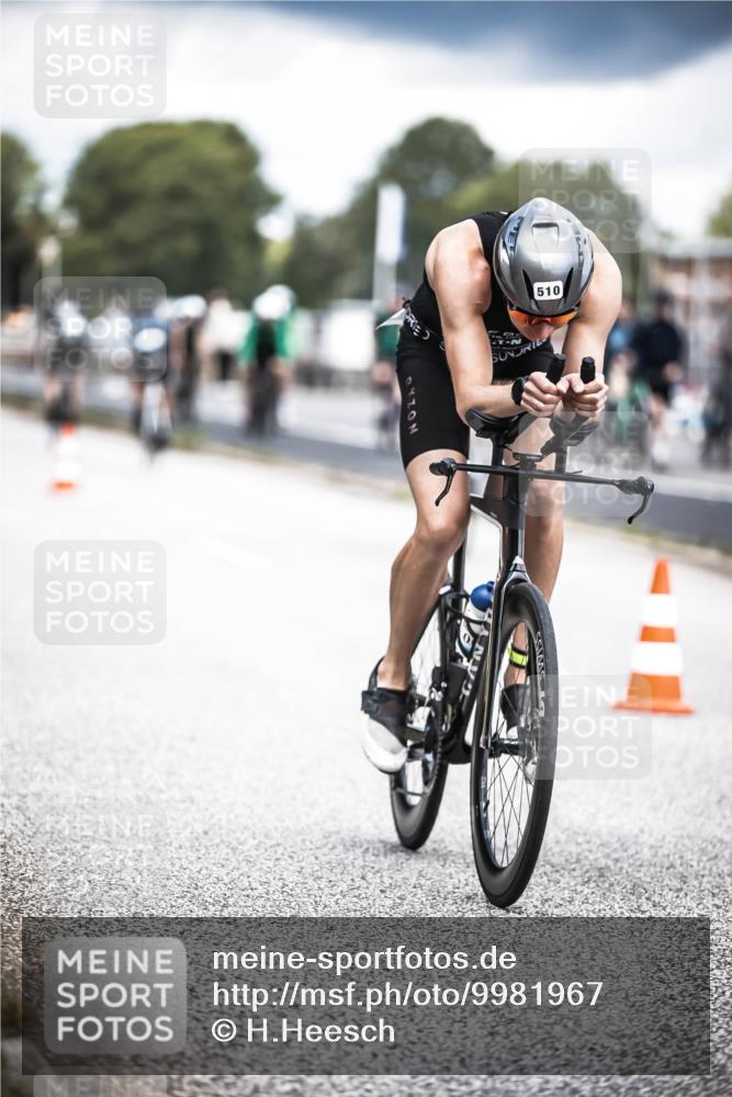 16.08.2026 - KN Förde Triathlon 2026 H.Heesch http://msf.ph/oto/9981967 16.08.2026 12:51:57 Radfahren 510, 552, 703 meine-sportfotos.de
