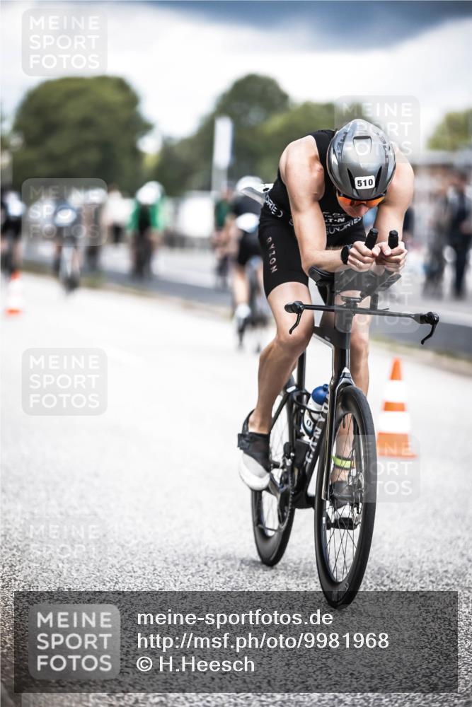 16.08.2026 - KN Förde Triathlon 2026 H.Heesch http://msf.ph/oto/9981968 16.08.2026 12:51:57 Radfahren 510, 552, 703 meine-sportfotos.de