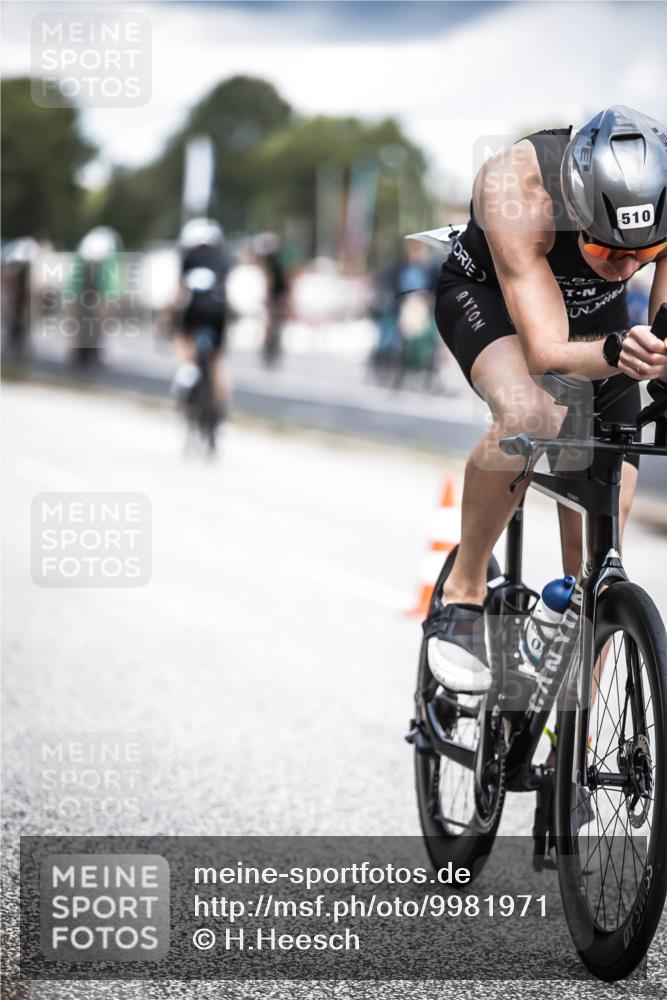 16.08.2026 - KN Förde Triathlon 2026 H.Heesch http://msf.ph/oto/9981971 16.08.2026 12:51:57 Radfahren 510, 552, 703 meine-sportfotos.de