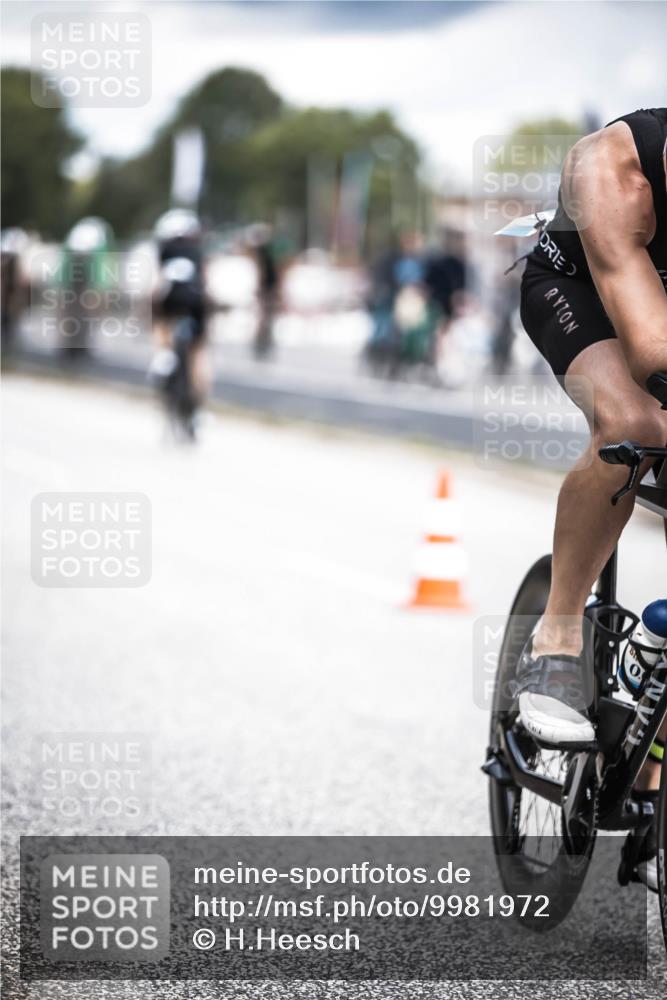16.08.2026 - KN Förde Triathlon 2026 H.Heesch http://msf.ph/oto/9981972 16.08.2026 12:51:57 Radfahren 510, 552, 703 meine-sportfotos.de