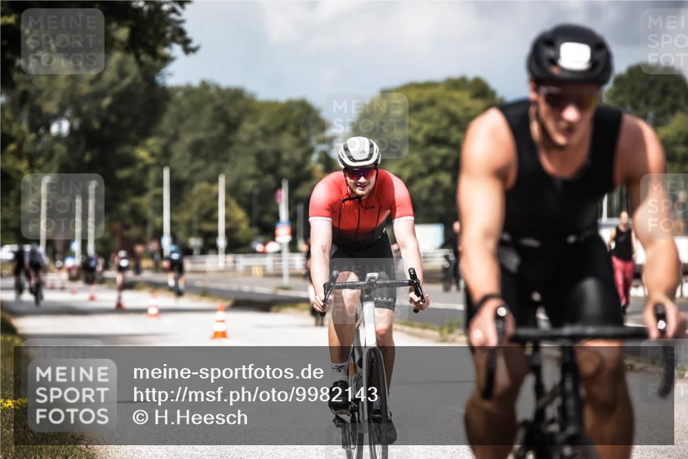 16.08.2026 - KN Förde Triathlon 2026 H.Heesch http://msf.ph/oto/9982143 16.08.2026 12:53:25 Radfahren 517, 556, 569, 588, 719 meine-sportfotos.de