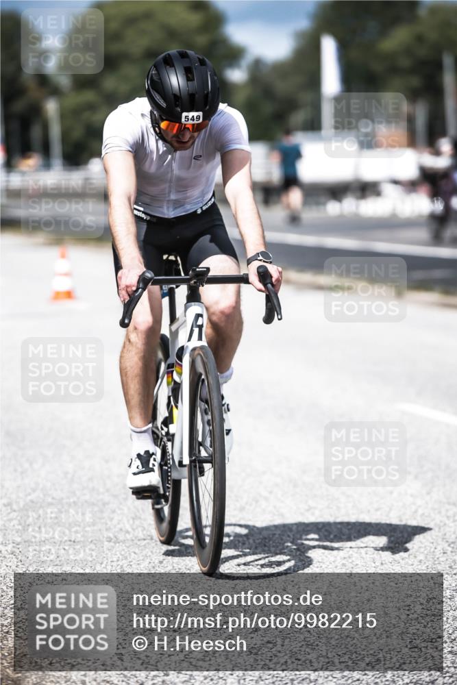16.08.2026 - KN Förde Triathlon 2026 H.Heesch http://msf.ph/oto/9982215 16.08.2026 12:54:02 Radfahren 512, 549, 571, 574 meine-sportfotos.de