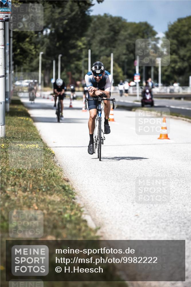 16.08.2026 - KN Förde Triathlon 2026 H.Heesch http://msf.ph/oto/9982222 16.08.2026 12:54:06 Radfahren 505, 545, 574 meine-sportfotos.de