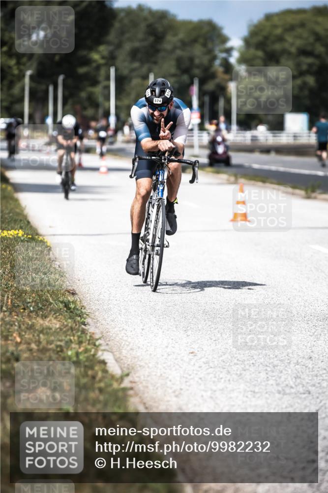 16.08.2026 - KN Förde Triathlon 2026 H.Heesch http://msf.ph/oto/9982232 16.08.2026 12:54:07 Radfahren 505, 545, 574 meine-sportfotos.de