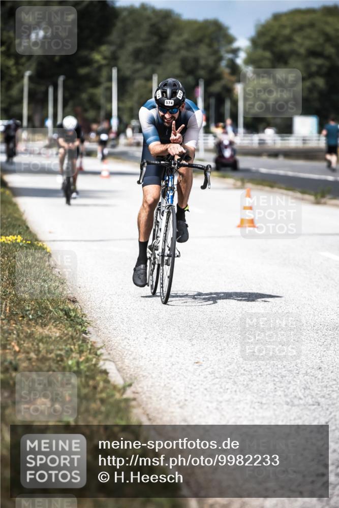 16.08.2026 - KN Förde Triathlon 2026 H.Heesch http://msf.ph/oto/9982233 16.08.2026 12:54:07 Radfahren 505, 545, 574 meine-sportfotos.de