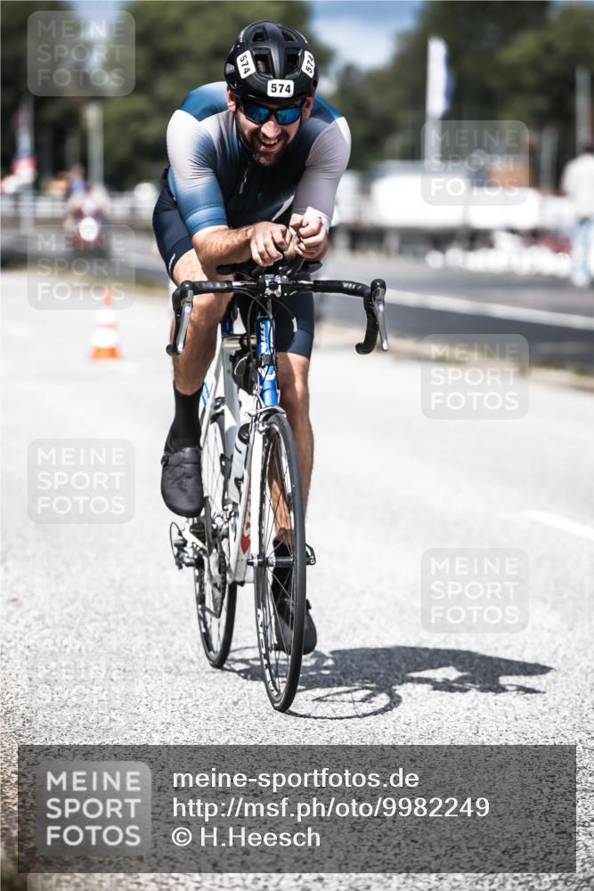 16.08.2026 - KN Förde Triathlon 2026 H.Heesch http://msf.ph/oto/9982249 16.08.2026 12:54:08 Radfahren 505, 545, 574 meine-sportfotos.de