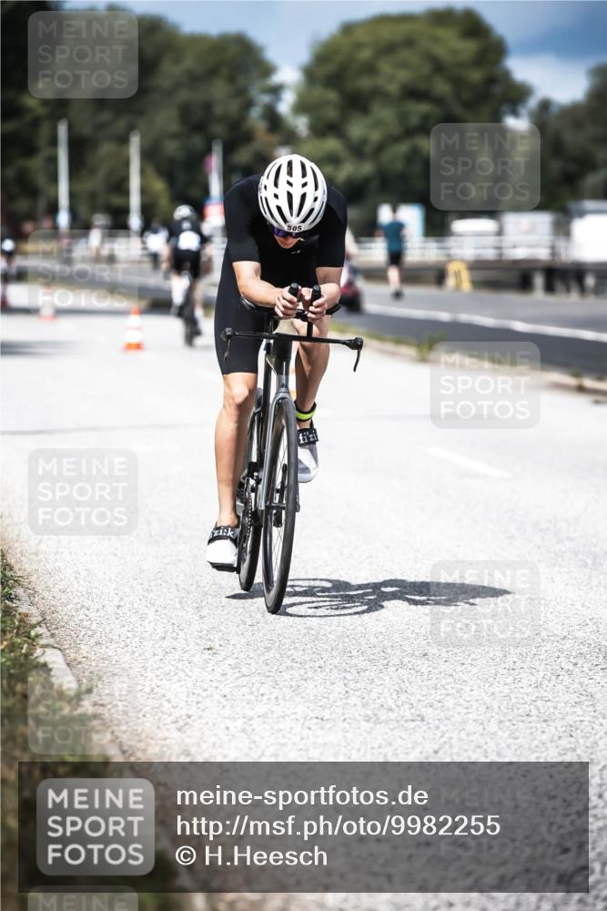 16.08.2026 - KN Förde Triathlon 2026 H.Heesch http://msf.ph/oto/9982255 16.08.2026 12:54:09 Radfahren 505, 545, 574 meine-sportfotos.de