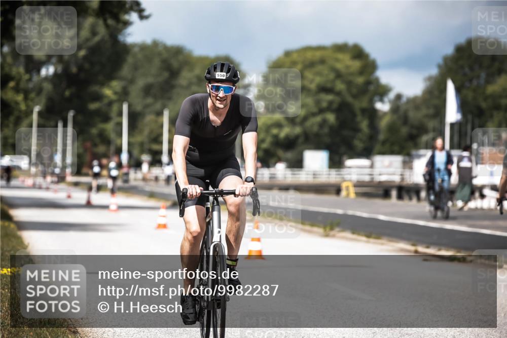 16.08.2026 - KN Förde Triathlon 2026 H.Heesch http://msf.ph/oto/9982287 16.08.2026 12:54:17 Radfahren 508, 550, 703 meine-sportfotos.de