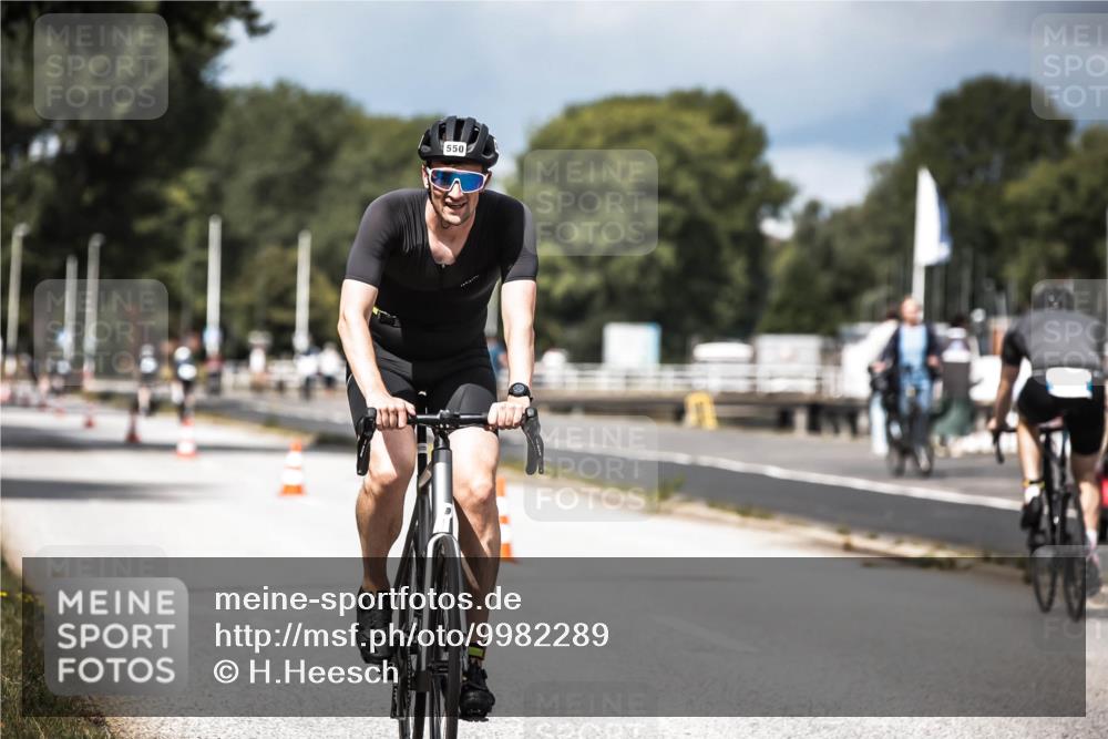 16.08.2026 - KN Förde Triathlon 2026 H.Heesch http://msf.ph/oto/9982289 16.08.2026 12:54:17 Radfahren 508, 550, 703 meine-sportfotos.de