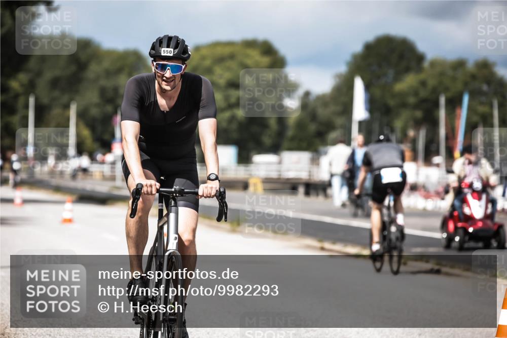 16.08.2026 - KN Förde Triathlon 2026 H.Heesch http://msf.ph/oto/9982293 16.08.2026 12:54:17 Radfahren 508, 550, 703 meine-sportfotos.de