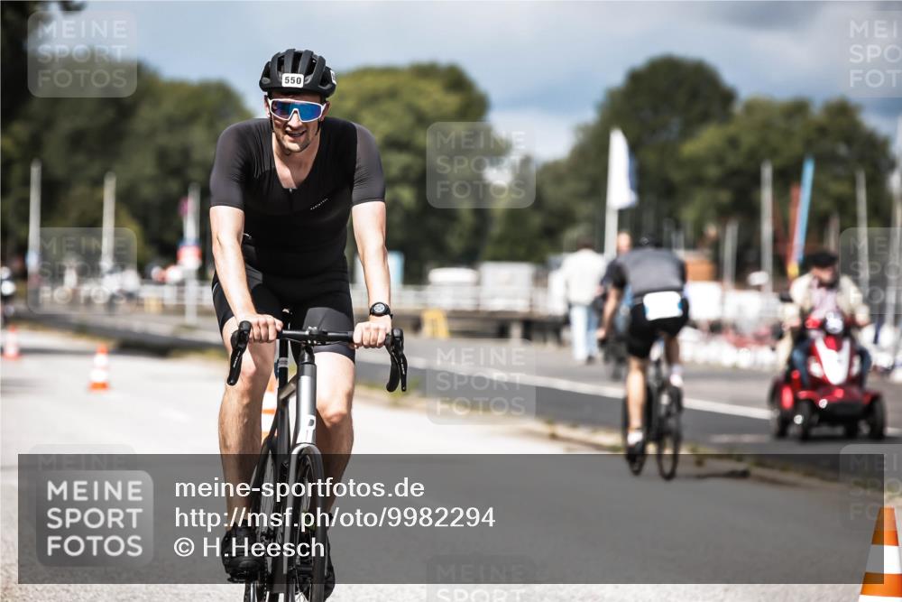 16.08.2026 - KN Förde Triathlon 2026 H.Heesch http://msf.ph/oto/9982294 16.08.2026 12:54:17 Radfahren 508, 550, 703 meine-sportfotos.de
