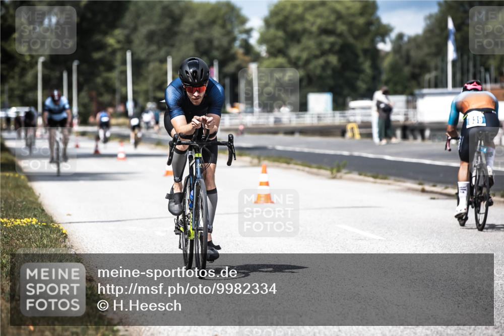 16.08.2026 - KN Förde Triathlon 2026 H.Heesch http://msf.ph/oto/9982334 16.08.2026 12:54:43 Radfahren 503, 708 meine-sportfotos.de