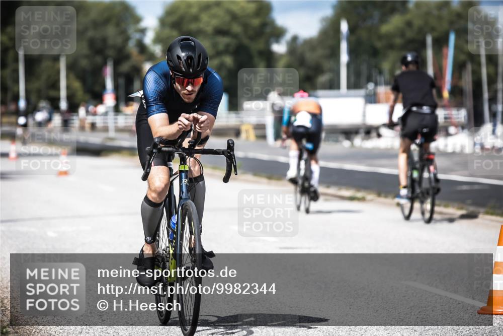 16.08.2026 - KN Förde Triathlon 2026 H.Heesch http://msf.ph/oto/9982344 16.08.2026 12:54:43 Radfahren 503, 708 meine-sportfotos.de