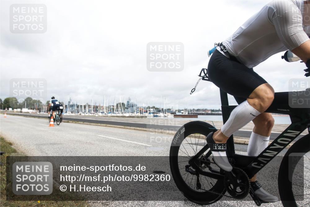 16.08.2026 - KN Förde Triathlon 2026 H.Heesch http://msf.ph/oto/9982360 16.08.2026 11:31:12 Radfahren 357, 427 meine-sportfotos.de