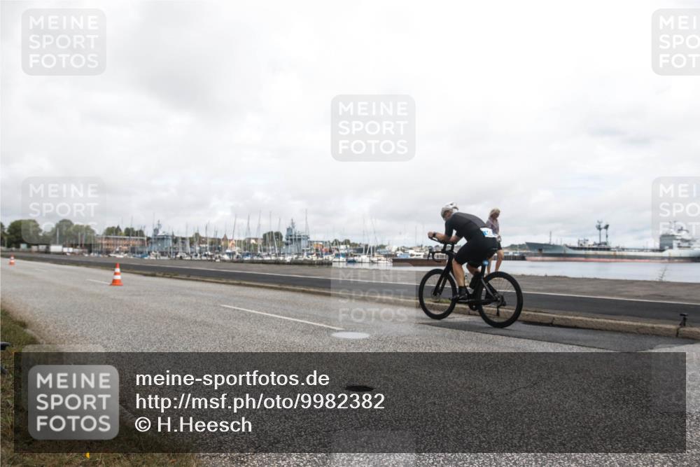 16.08.2026 - KN Förde Triathlon 2026 H.Heesch http://msf.ph/oto/9982382 16.08.2026 11:32:33 Radfahren 397, 401, 439 meine-sportfotos.de