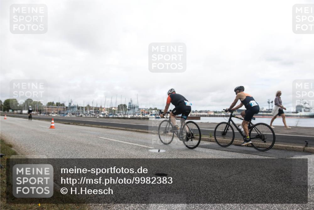 16.08.2026 - KN Förde Triathlon 2026 H.Heesch http://msf.ph/oto/9982383 16.08.2026 11:32:35 Radfahren 341, 397 meine-sportfotos.de