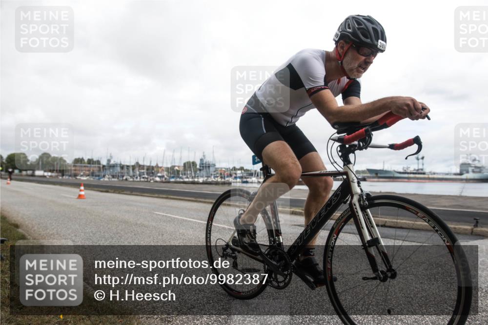 16.08.2026 - KN Förde Triathlon 2026 H.Heesch http://msf.ph/oto/9982387 16.08.2026 11:32:48 Radfahren 315, 348, 389, 392 meine-sportfotos.de