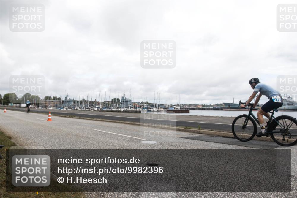 16.08.2026 - KN Förde Triathlon 2026 H.Heesch http://msf.ph/oto/9982396 16.08.2026 11:33:29 Radfahren 379, 403, 438 meine-sportfotos.de