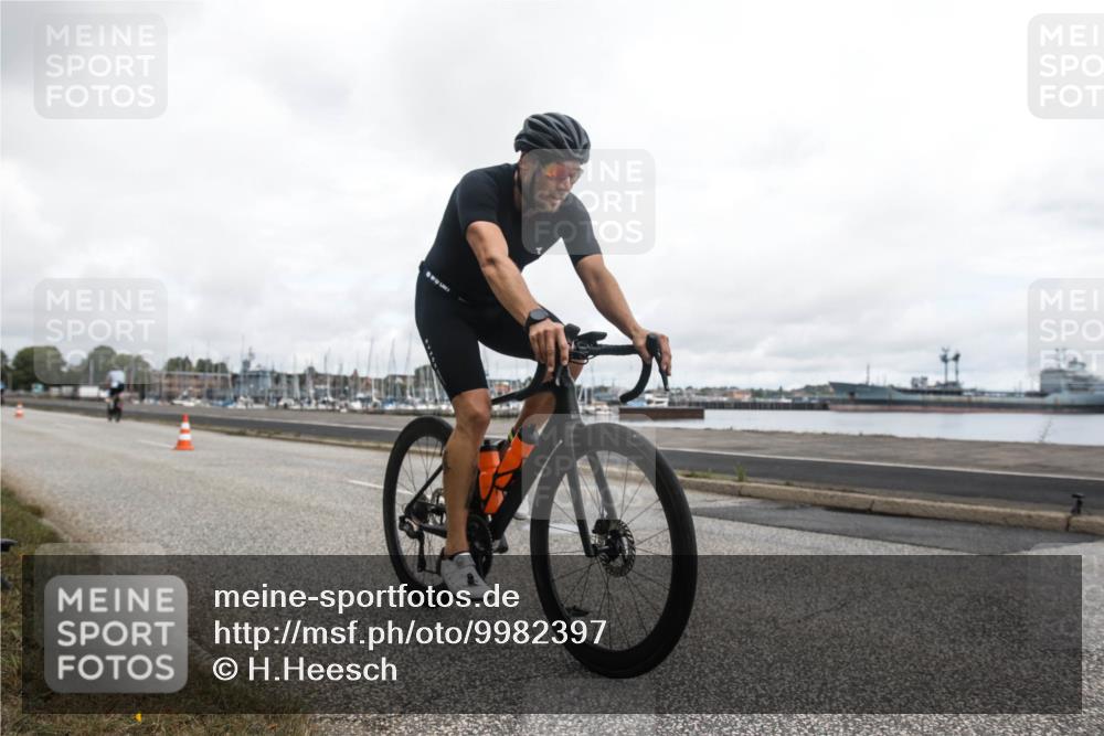 16.08.2026 - KN Förde Triathlon 2026 H.Heesch http://msf.ph/oto/9982397 16.08.2026 11:33:32 Radfahren 316, 379, 403 meine-sportfotos.de