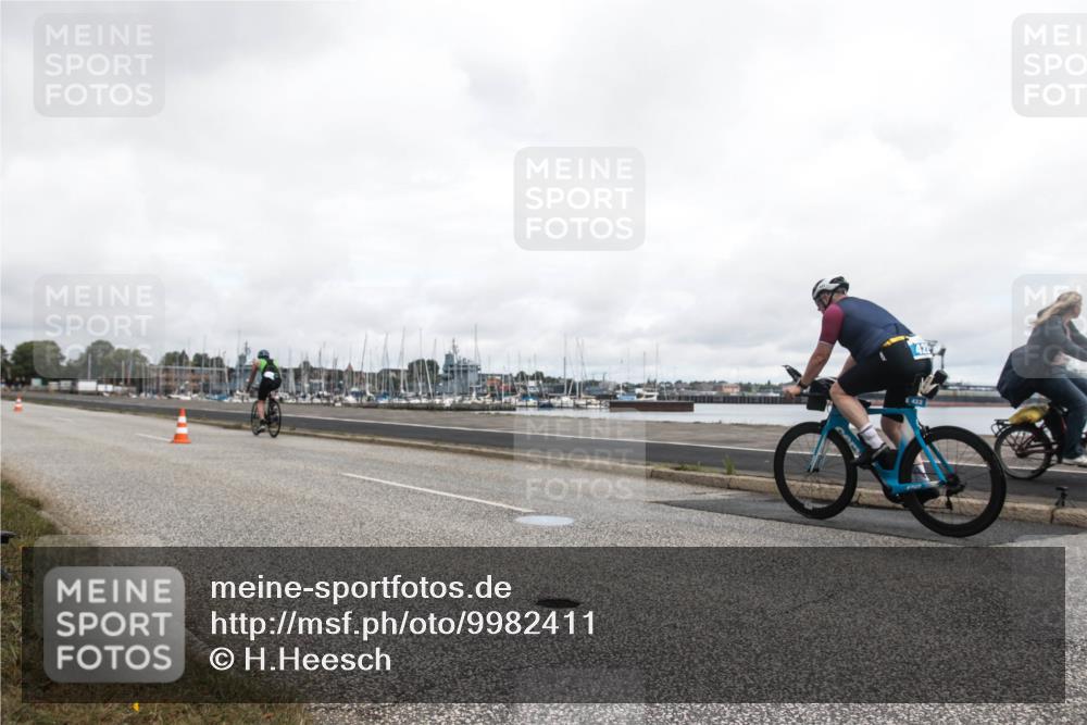 16.08.2026 - KN Förde Triathlon 2026 H.Heesch http://msf.ph/oto/9982411 16.08.2026 11:34:26 Radfahren 385, 398, 407 meine-sportfotos.de