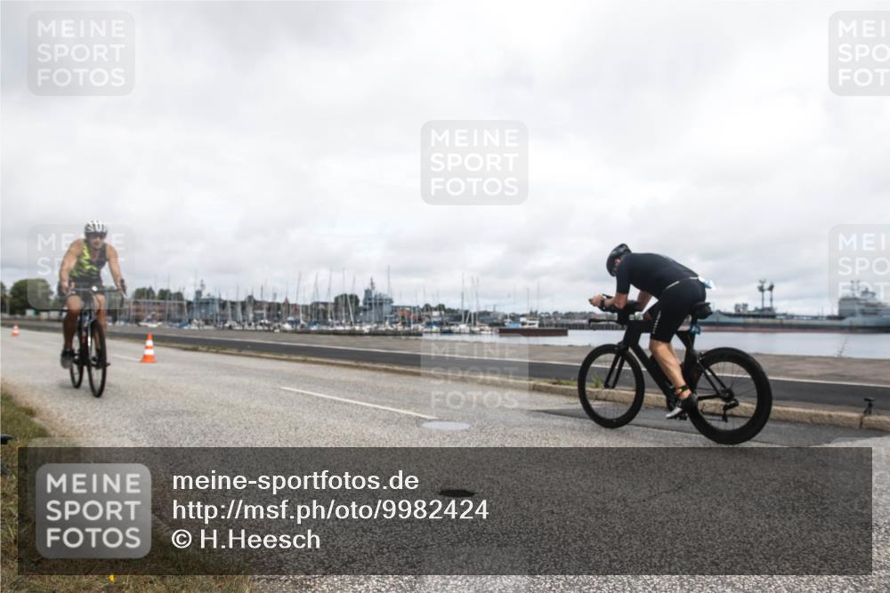 16.08.2026 - KN Förde Triathlon 2026 H.Heesch http://msf.ph/oto/9982424 16.08.2026 11:35:04 Radfahren 322, 364, 401 meine-sportfotos.de