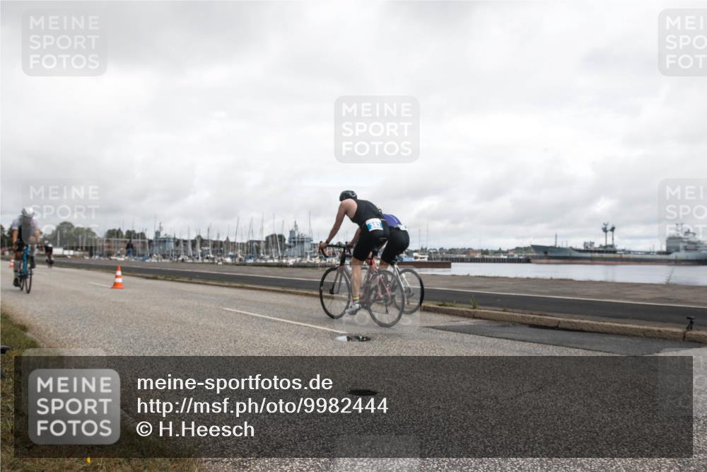 16.08.2026 - KN Förde Triathlon 2026 H.Heesch http://msf.ph/oto/9982444 16.08.2026 11:36:38 Radfahren 371, 435 meine-sportfotos.de