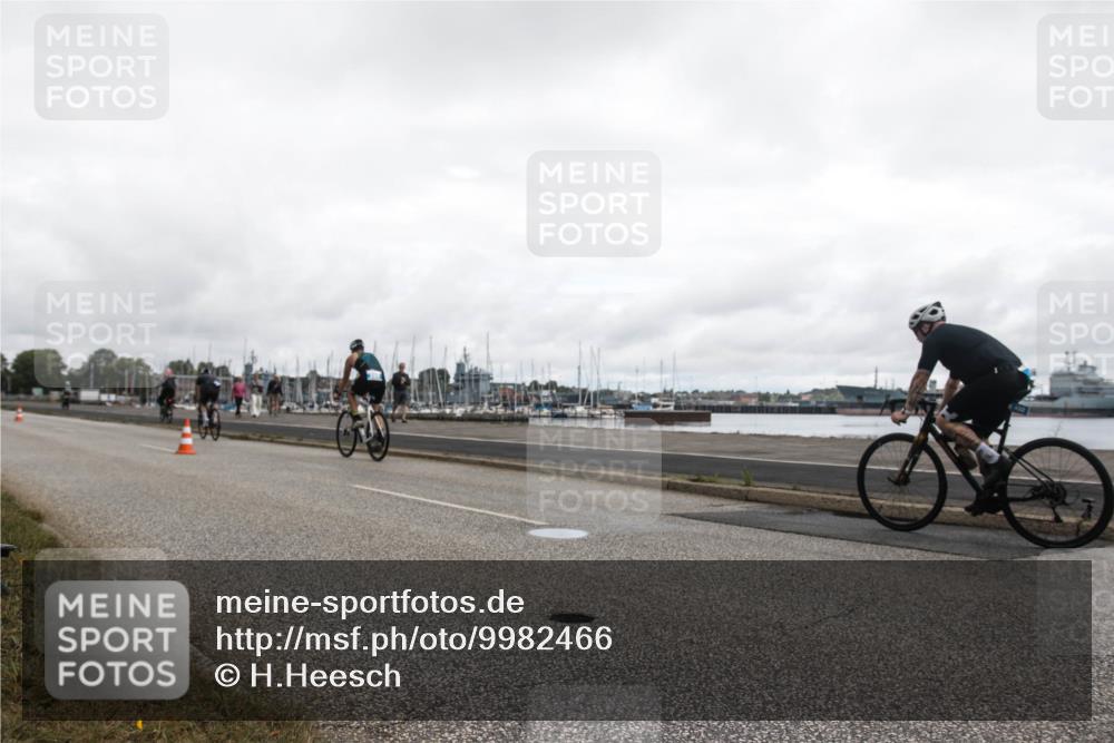 16.08.2026 - KN Förde Triathlon 2026 H.Heesch http://msf.ph/oto/9982466 16.08.2026 11:37:47 Radfahren 432 meine-sportfotos.de