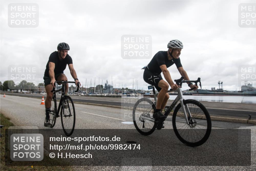 16.08.2026 - KN Förde Triathlon 2026 H.Heesch http://msf.ph/oto/9982474 16.08.2026 11:38:40 Radfahren 416, 426, 802 meine-sportfotos.de