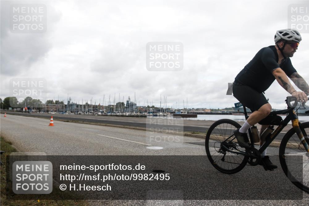 16.08.2026 - KN Förde Triathlon 2026 H.Heesch http://msf.ph/oto/9982495 16.08.2026 11:40:23 Radfahren 315, 342, 352, 365, 413, 430, 432 meine-sportfotos.de