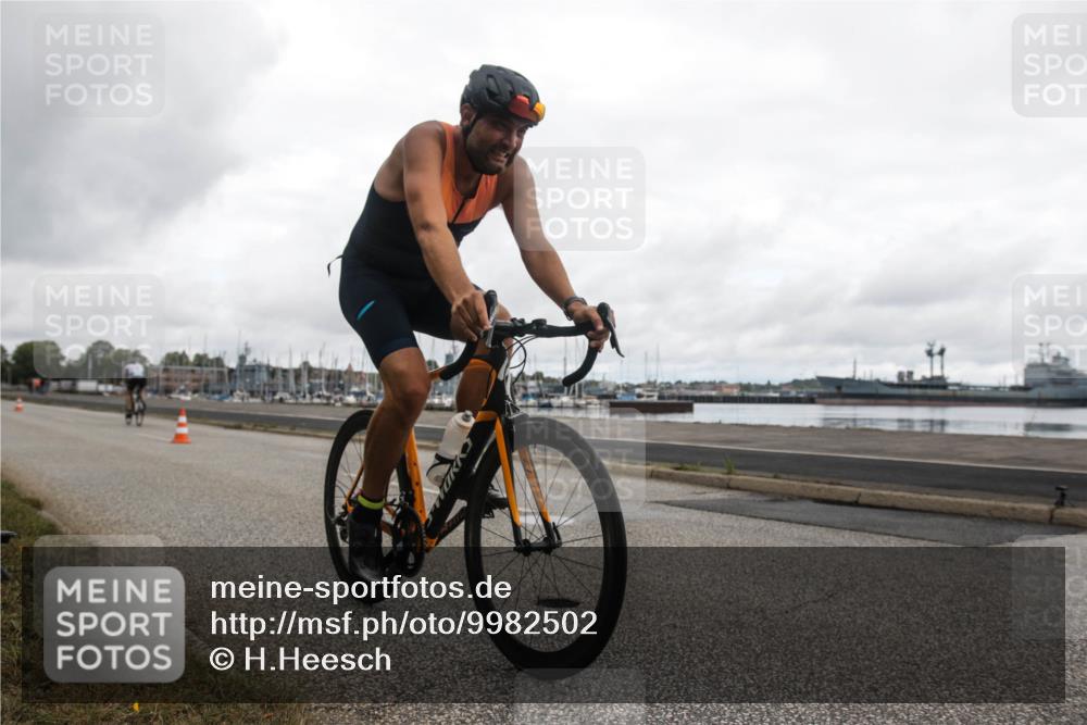 16.08.2026 - KN Förde Triathlon 2026 H.Heesch http://msf.ph/oto/9982502 16.08.2026 11:40:45 Radfahren 397 meine-sportfotos.de