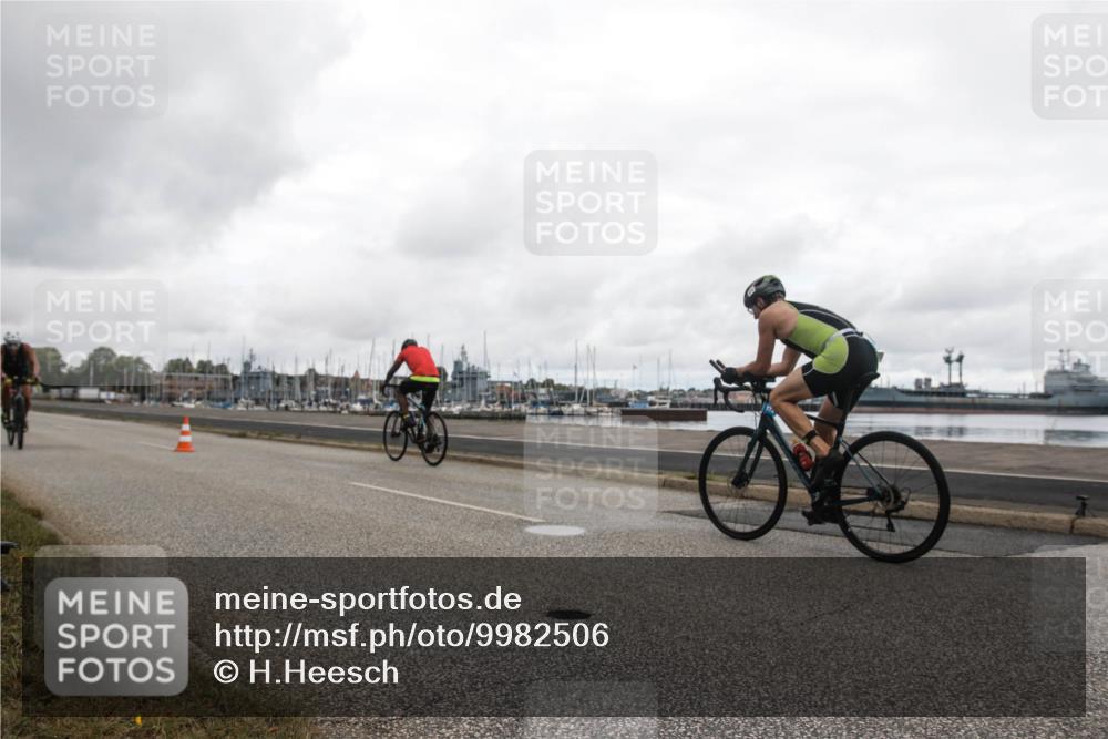 16.08.2026 - KN Förde Triathlon 2026 H.Heesch http://msf.ph/oto/9982506 16.08.2026 11:41:07 Radfahren 368, 369, 372, 384, 801, 803 meine-sportfotos.de
