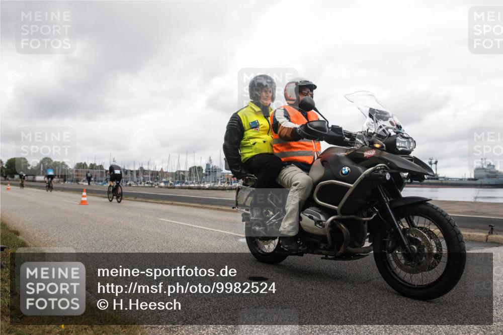 16.08.2026 - KN Förde Triathlon 2026 H.Heesch http://msf.ph/oto/9982524 16.08.2026 11:42:23 Radfahren 393, 395 meine-sportfotos.de