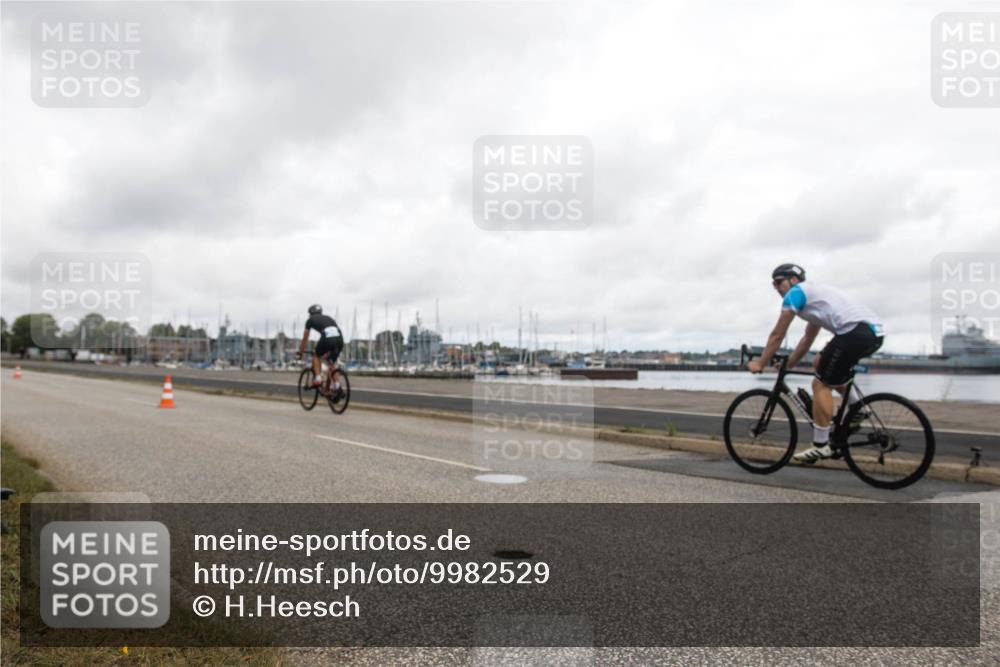 16.08.2026 - KN Förde Triathlon 2026 H.Heesch http://msf.ph/oto/9982529 16.08.2026 11:42:50 Radfahren  meine-sportfotos.de
