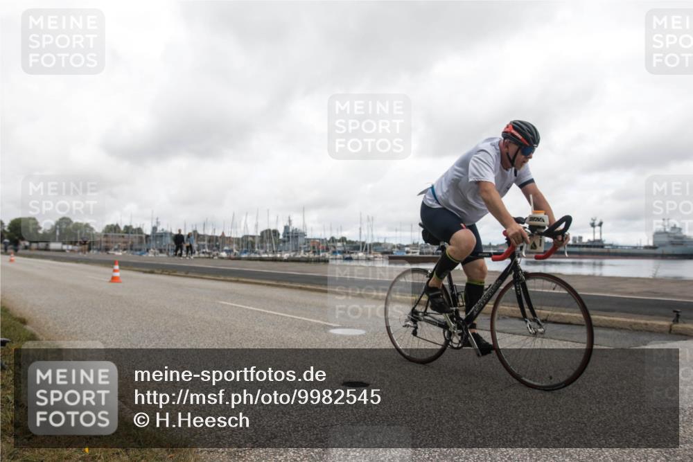 16.08.2026 - KN Förde Triathlon 2026 H.Heesch http://msf.ph/oto/9982545 16.08.2026 11:44:06 Radfahren 421, 801 meine-sportfotos.de